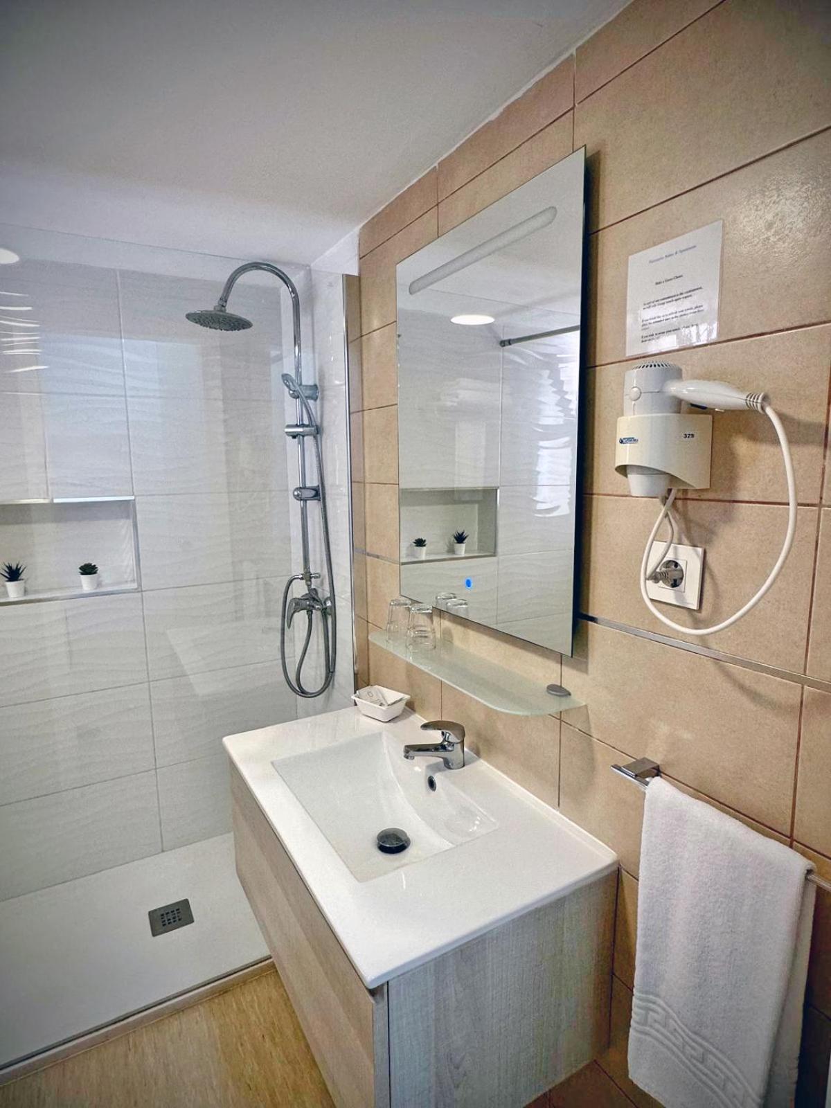 Apartamentos Portonovo Puerto Rico  Ngoại thất bức ảnh
