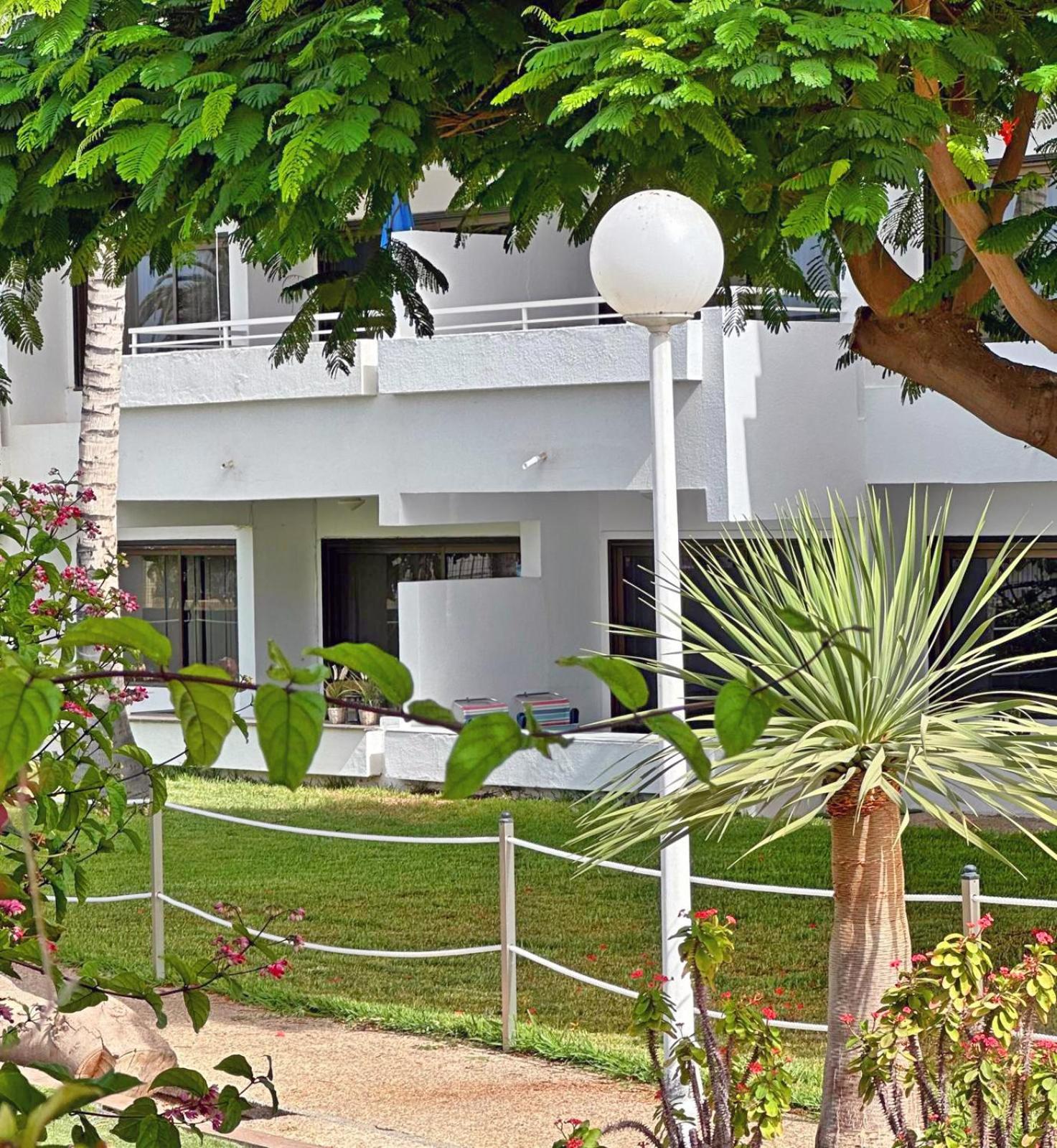 Apartamentos Portonovo Puerto Rico  Ngoại thất bức ảnh